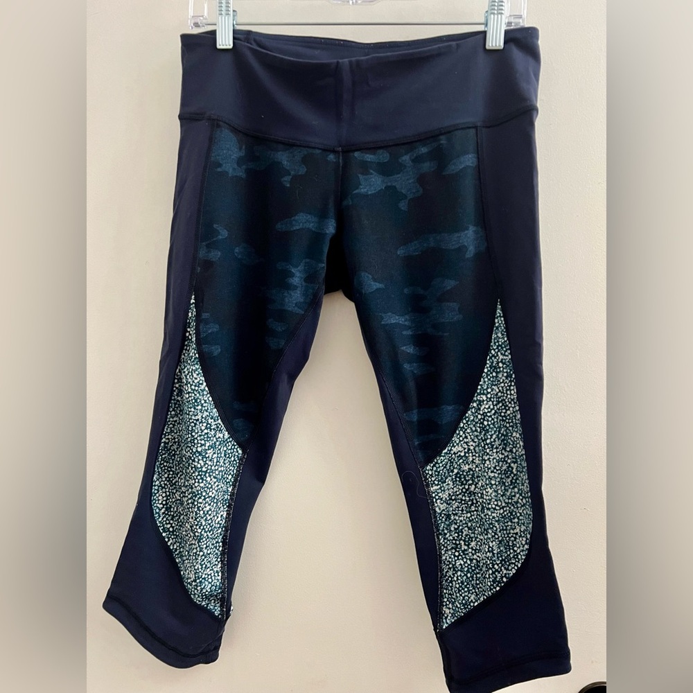 Lululemon Crop Leggings size 10.